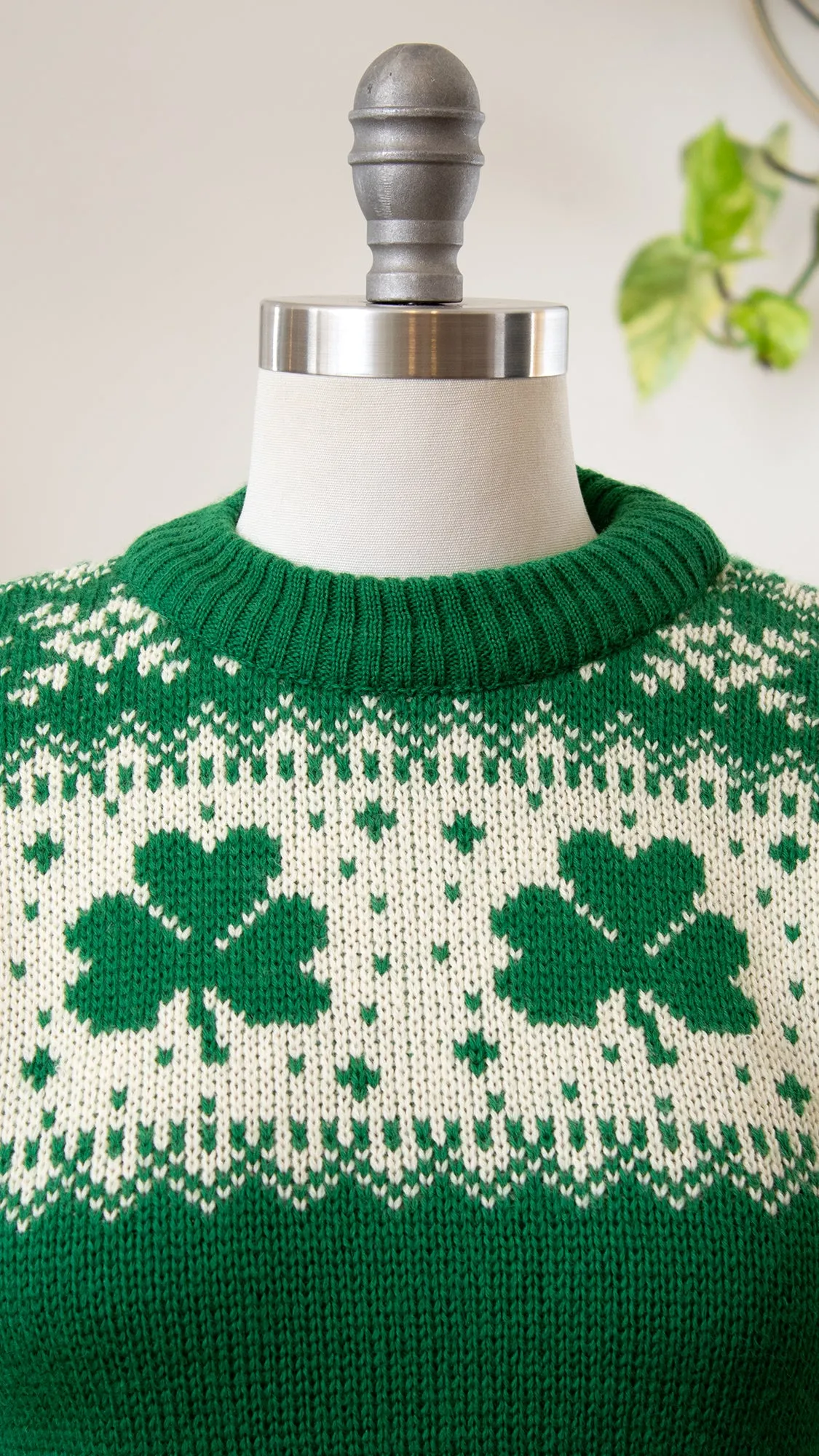 1970s Irish Clover Knit Wool Sweater | small/medium/large