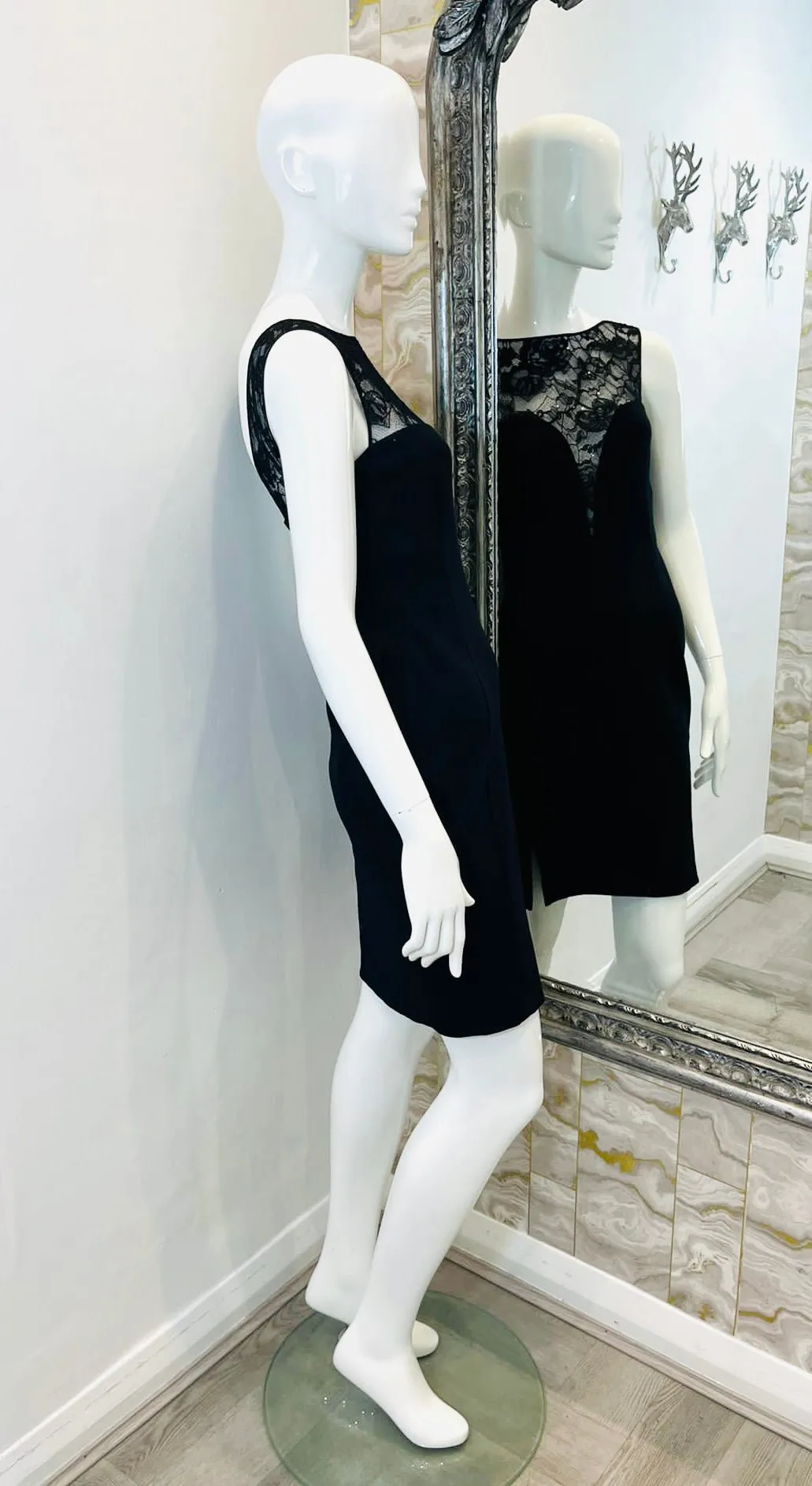 Emilio Pucci Lace Embellished Sheath Dress. Size 40IT