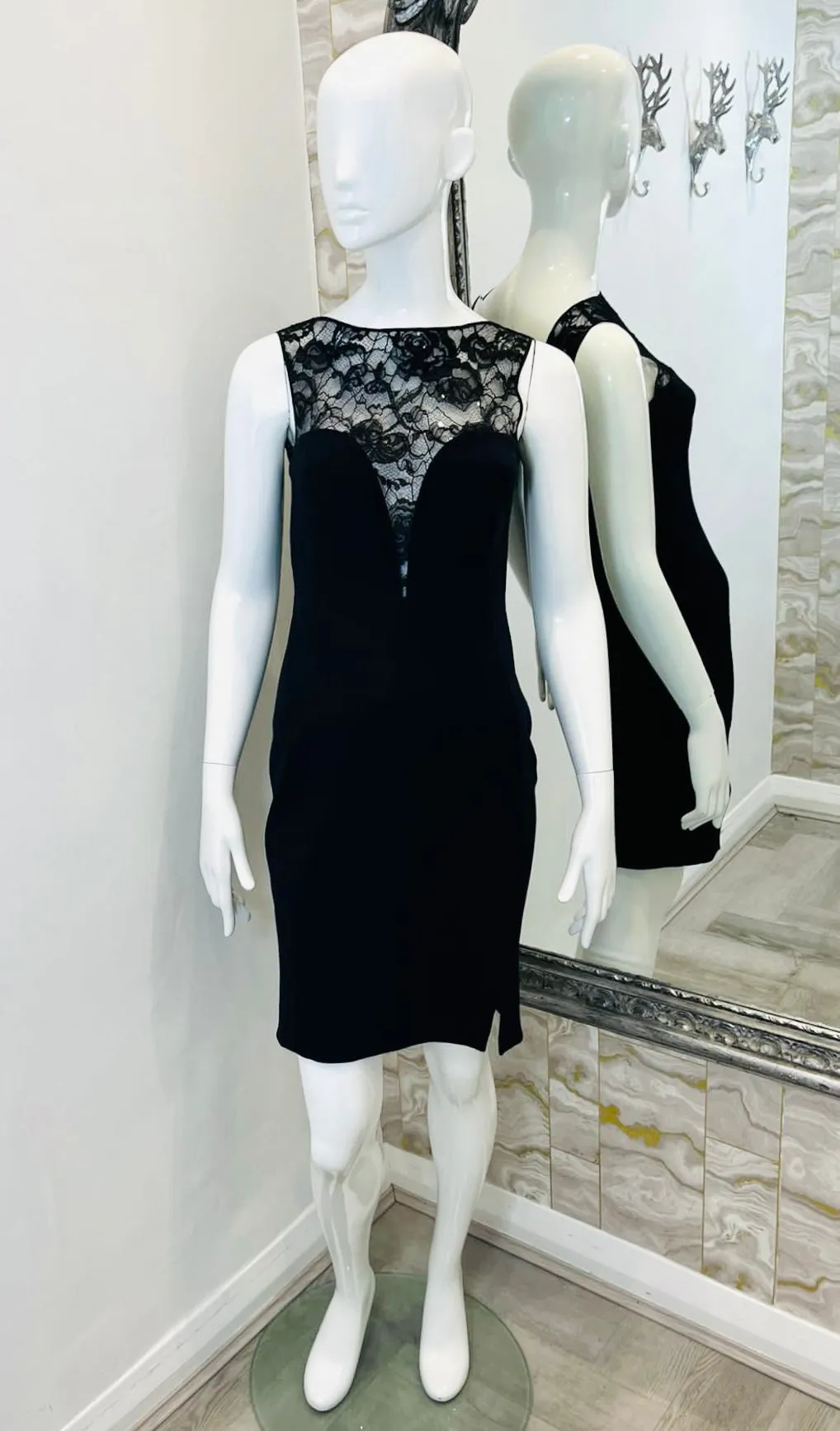 Emilio Pucci Lace Embellished Sheath Dress. Size 40IT