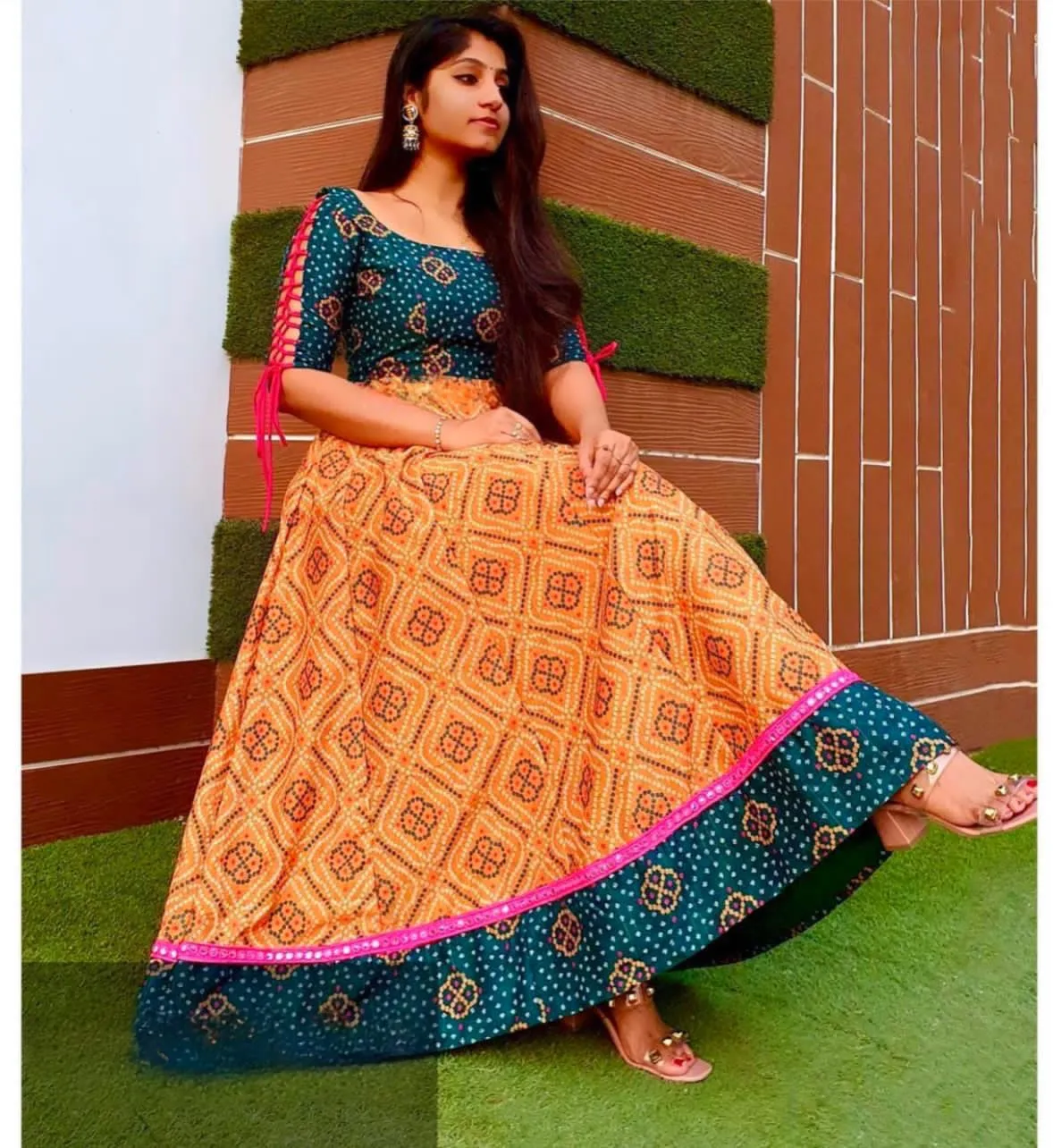 Fox Georgette With Complete Lining Anarkali Gown
